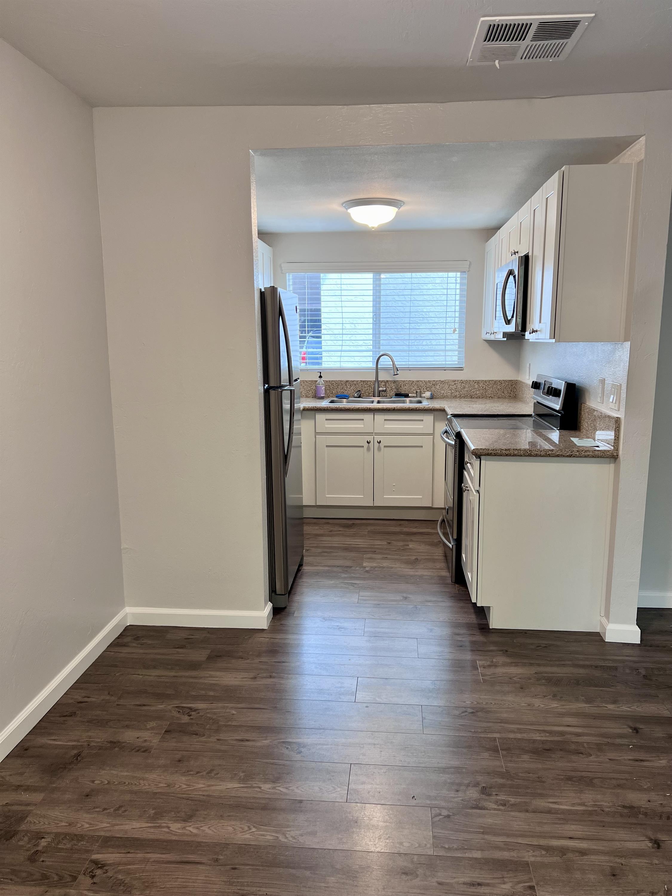 2950 La Costa Avenue - 7